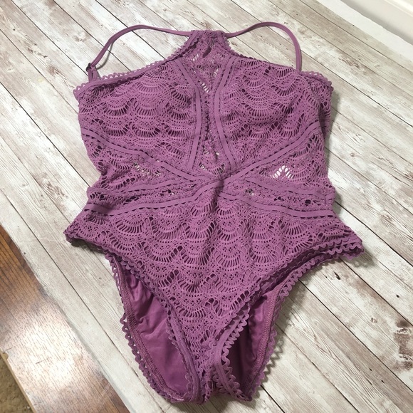 BECCA lace bathing suit - Picture 2 of 8